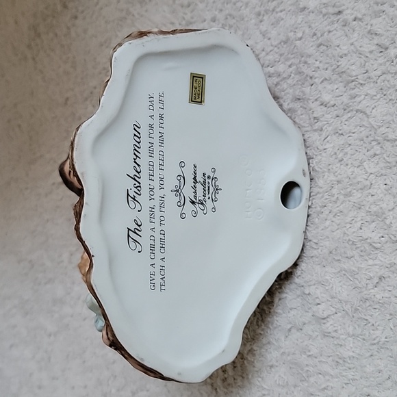 Homecoming Masterpiece Porcelain The Fisherman Religious Statue 1983 - Picture 3 of 4